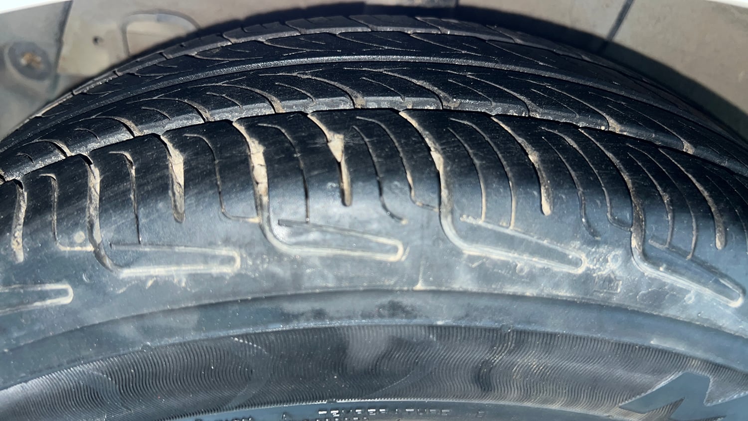 Used 2017 Hyundai Xcent Base ABS 1.2 Petrol Manual tyres RIGHT REAR TYRE TREAD VIEW