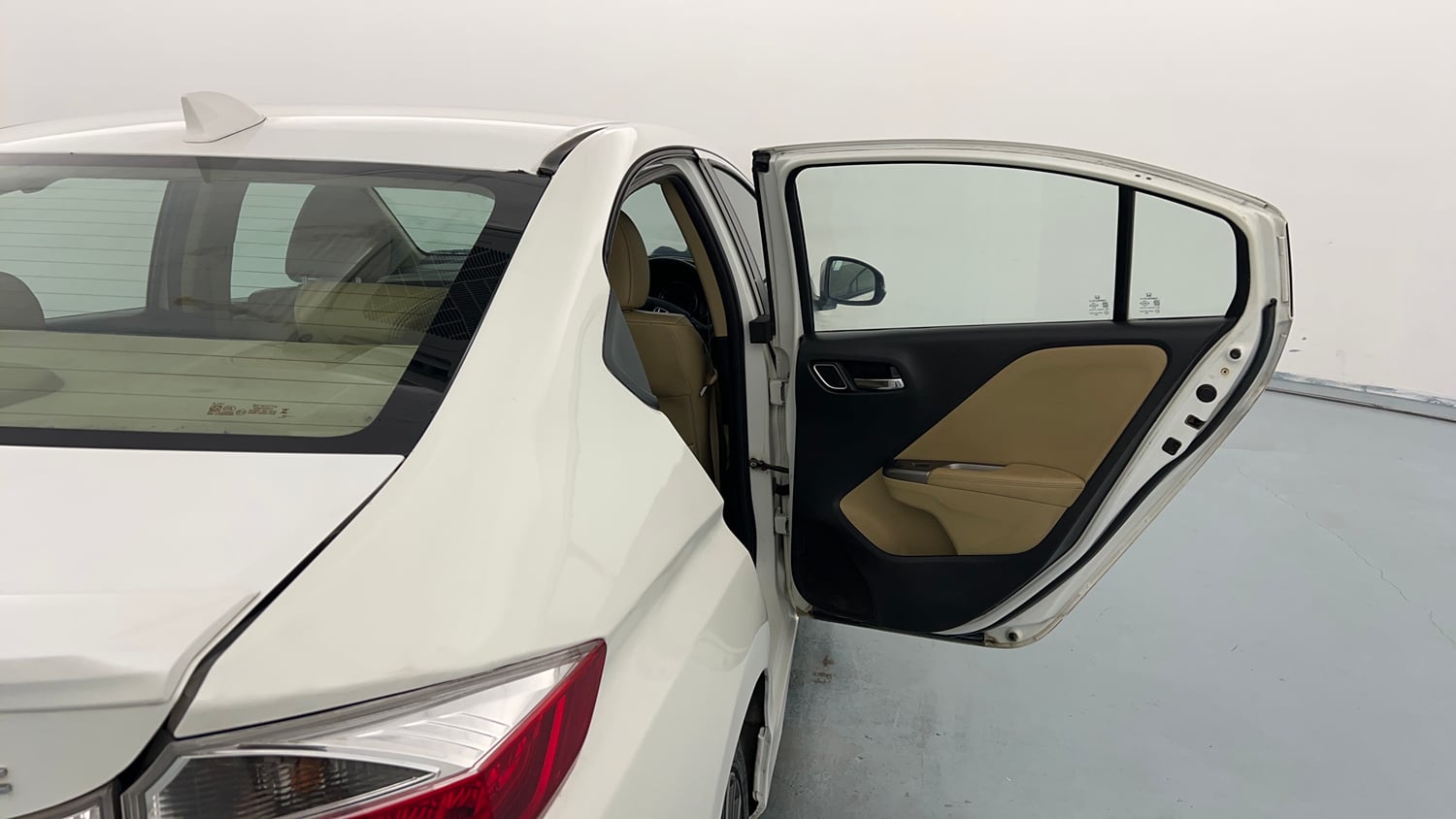 Used 2018 Honda City ZX Diesel Diesel Manual interior RIGHT REAR DOOR OPEN VIEW