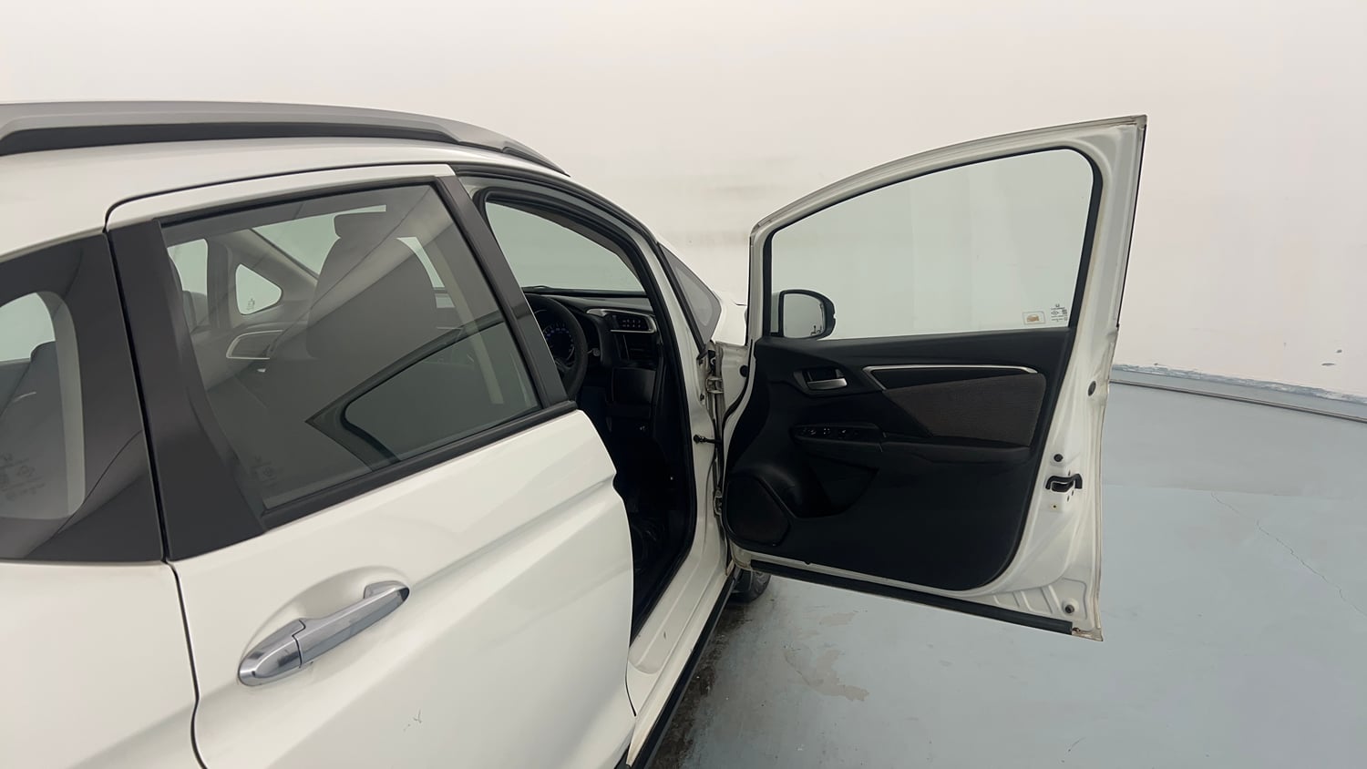 Used 2018 Honda WR-V VX MT Petrol Petrol Manual interior RIGHT FRONT DOOR OPEN VIEW