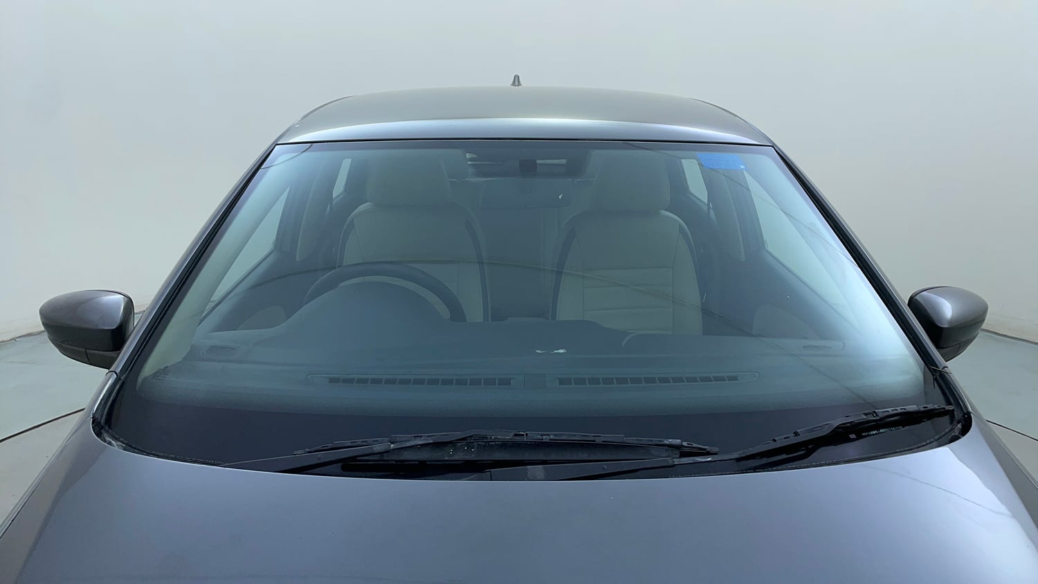 Used 2014 Volkswagen Polo Comfortline 1.2L (P) Petrol Manual exterior FRONT WINDSHIELD VIEW