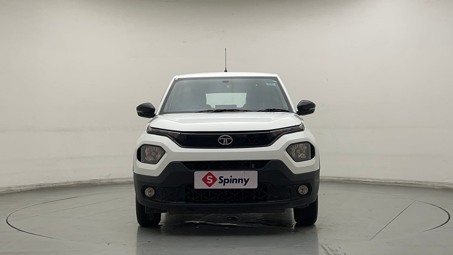 Used 2023 Tata Punch Pure MT Petrol Manual exterior FRONT VIEW