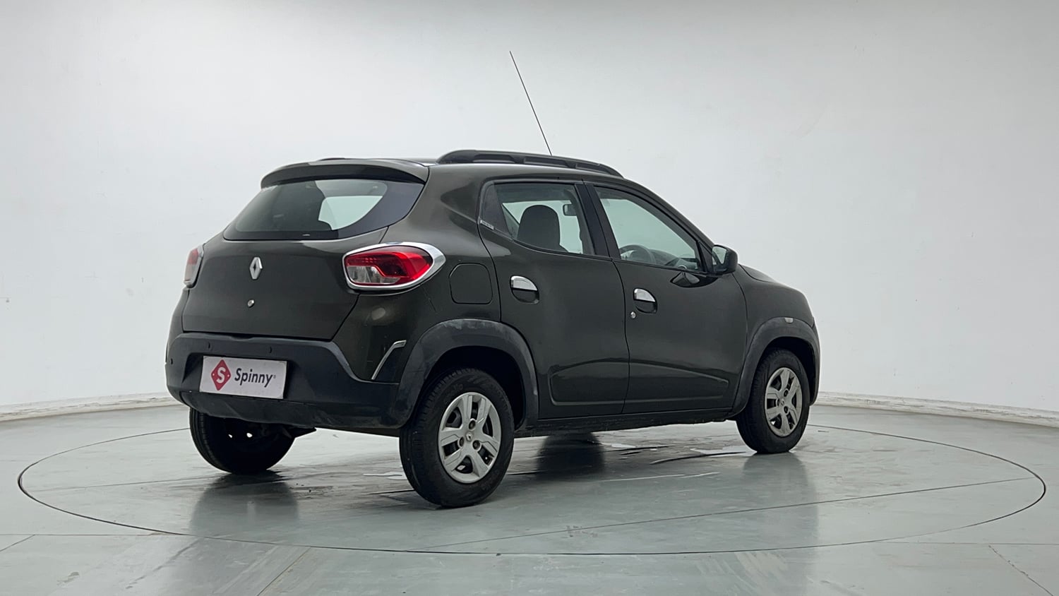Used 2016 Renault Kwid RXT Petrol Manual exterior RIGHT REAR CORNER VIEW