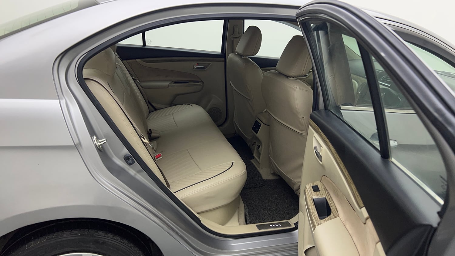 Used 2019 Maruti Suzuki Ciaz Sigma Hybrid 1.5 Petrol Manual interior RIGHT SIDE REAR DOOR CABIN VIEW
