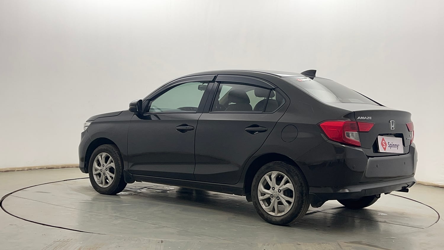 Used 2018 Honda Amaze 1.2 VX MT Petrol Petrol Manual exterior LEFT REAR CORNER VIEW
