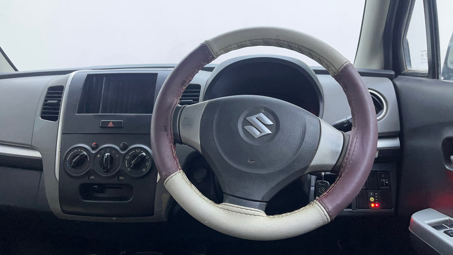 Used 2012 Maruti Suzuki Wagon R 1.0 LXi CNG Cng Manual interior STEERING VIEW