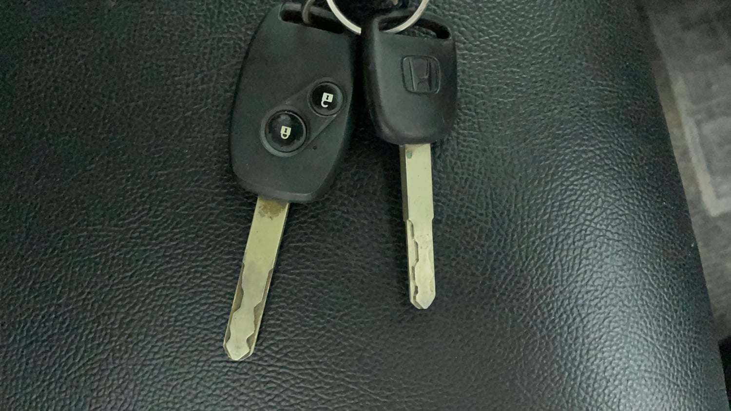 Used 2014 Honda Brio S MT Petrol Manual extra CAR KEY VIEW