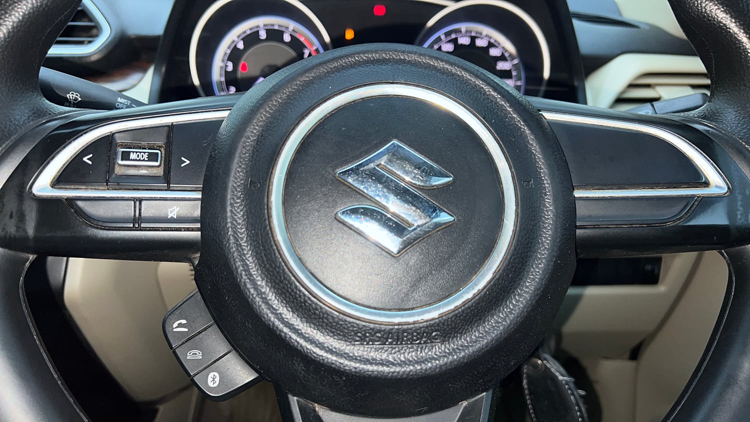 Used 2019 Maruti Suzuki Dzire VXi Petrol Manual top_features Steering mounted controls