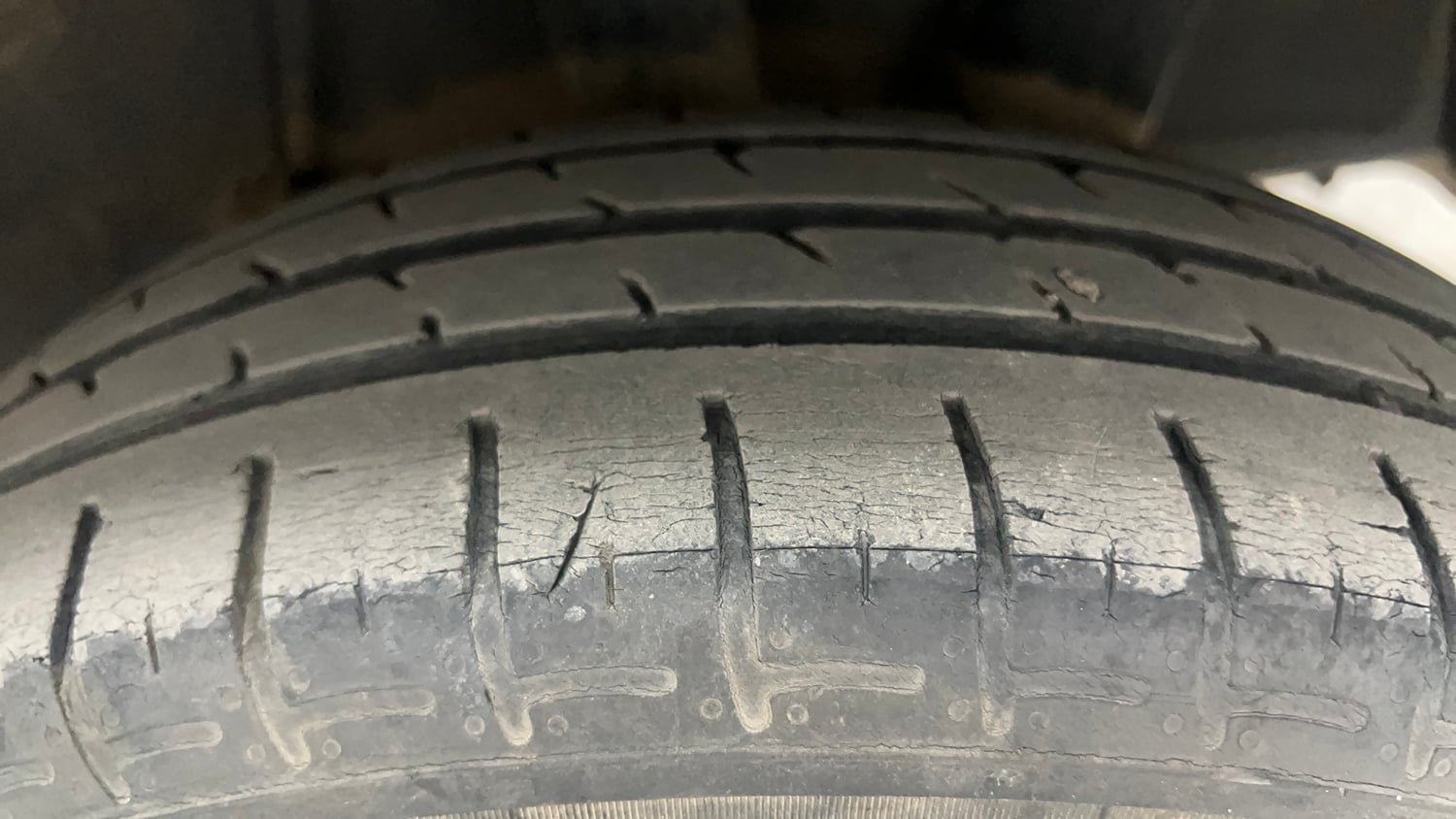 Used 2020 Hyundai Grand i10 Nios Sportz 1.2 Kappa VTVT CNG Cng Manual tyres LEFT REAR TYRE TREAD VIEW