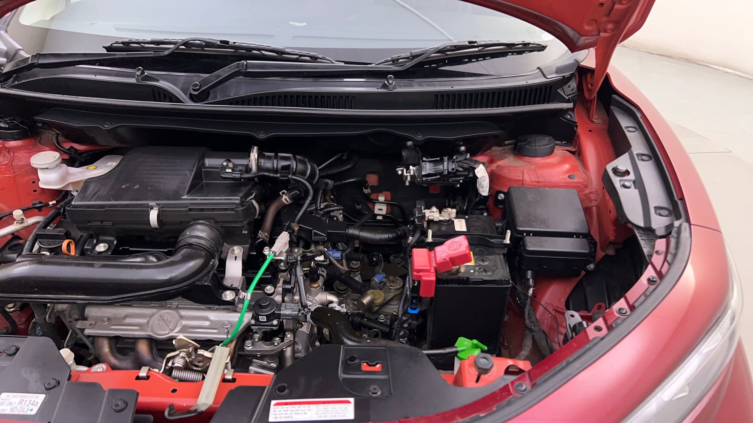 Used 2024 Maruti Suzuki Fronx Delta Plus 1.2L MT Petrol Manual engine ENGINE LEFT SIDE HINGE & APRON VIEW