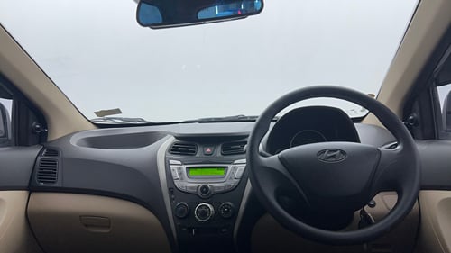 Used 2015 Hyundai Eon 1.0 Kappa Magna + Petrol Manual interior DASHBOARD VIEW