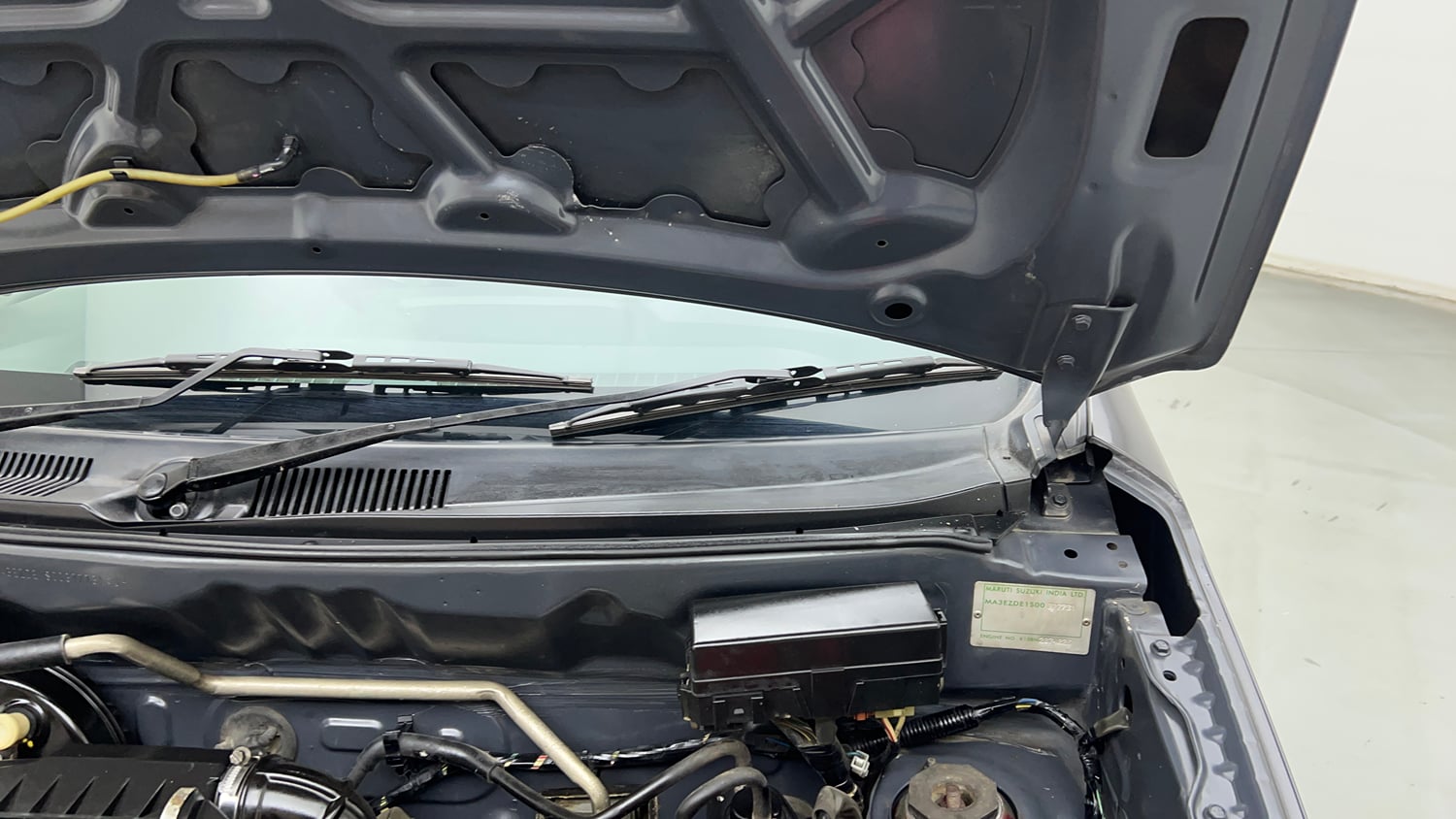 Used 2017 maruti-suzuki Alto K10 VXi (O) AMT Petrol Automatic engine ENGINE LEFT SIDE HINGE & APRON VIEW