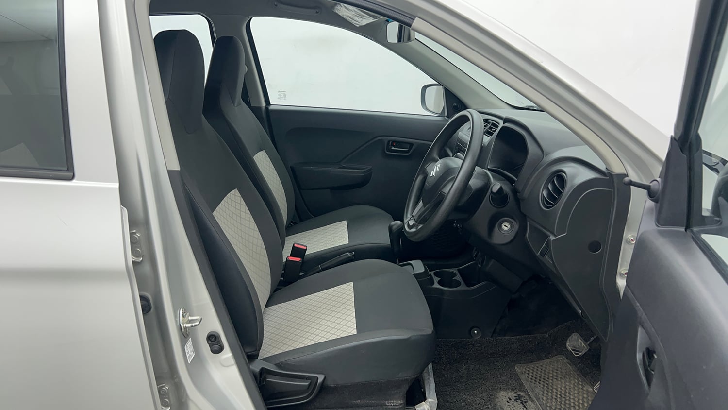 Used 2023 Maruti Suzuki Alto K10 VXi AGS Petrol Automatic interior RIGHT SIDE FRONT DOOR CABIN VIEW