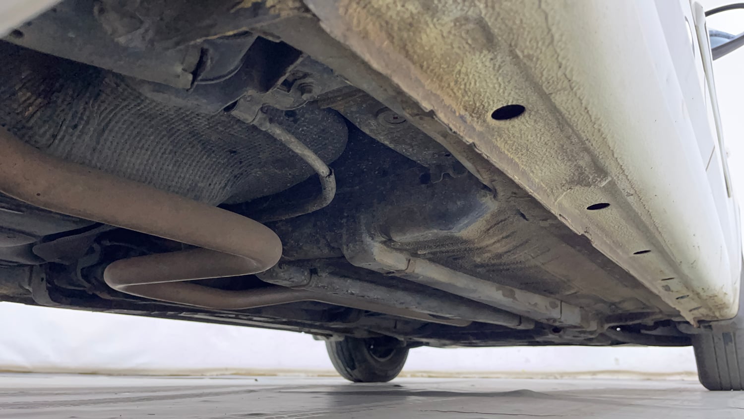Used 2015 Hyundai Elite i20 Magna 1.2 Petrol Manual extra REAR RIGHT UNDERBODY VIEW
