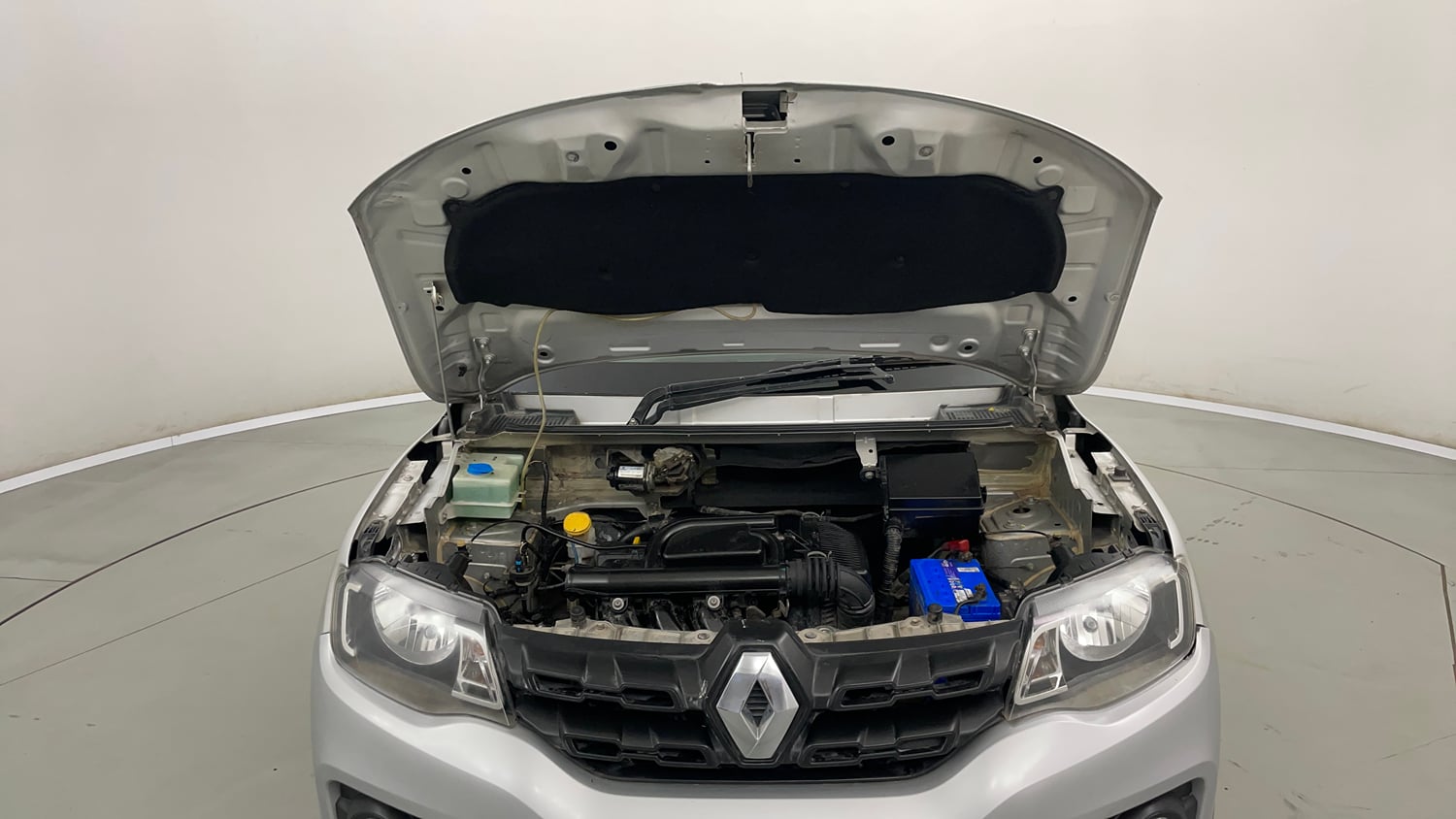 Used 2018 Renault Kwid 1.0 RXT AMT Opt Petrol Automatic engine ENGINE & BONNET OPEN FRONT VIEW