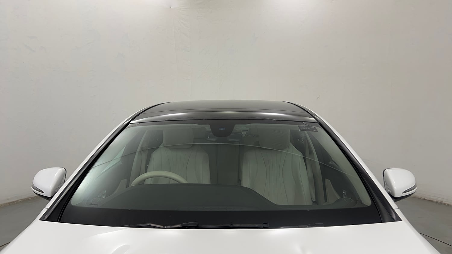 Used 2022 Mercedes-Benz E-Class E 220d Exclusive Diesel Automatic exterior FRONT WINDSHIELD VIEW