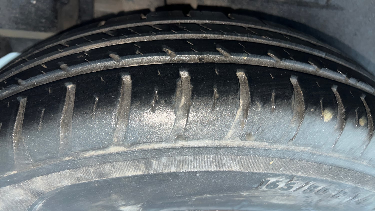 Used 2019 Maruti Suzuki Dzire VXi Petrol Manual tyres RIGHT REAR TYRE TREAD VIEW