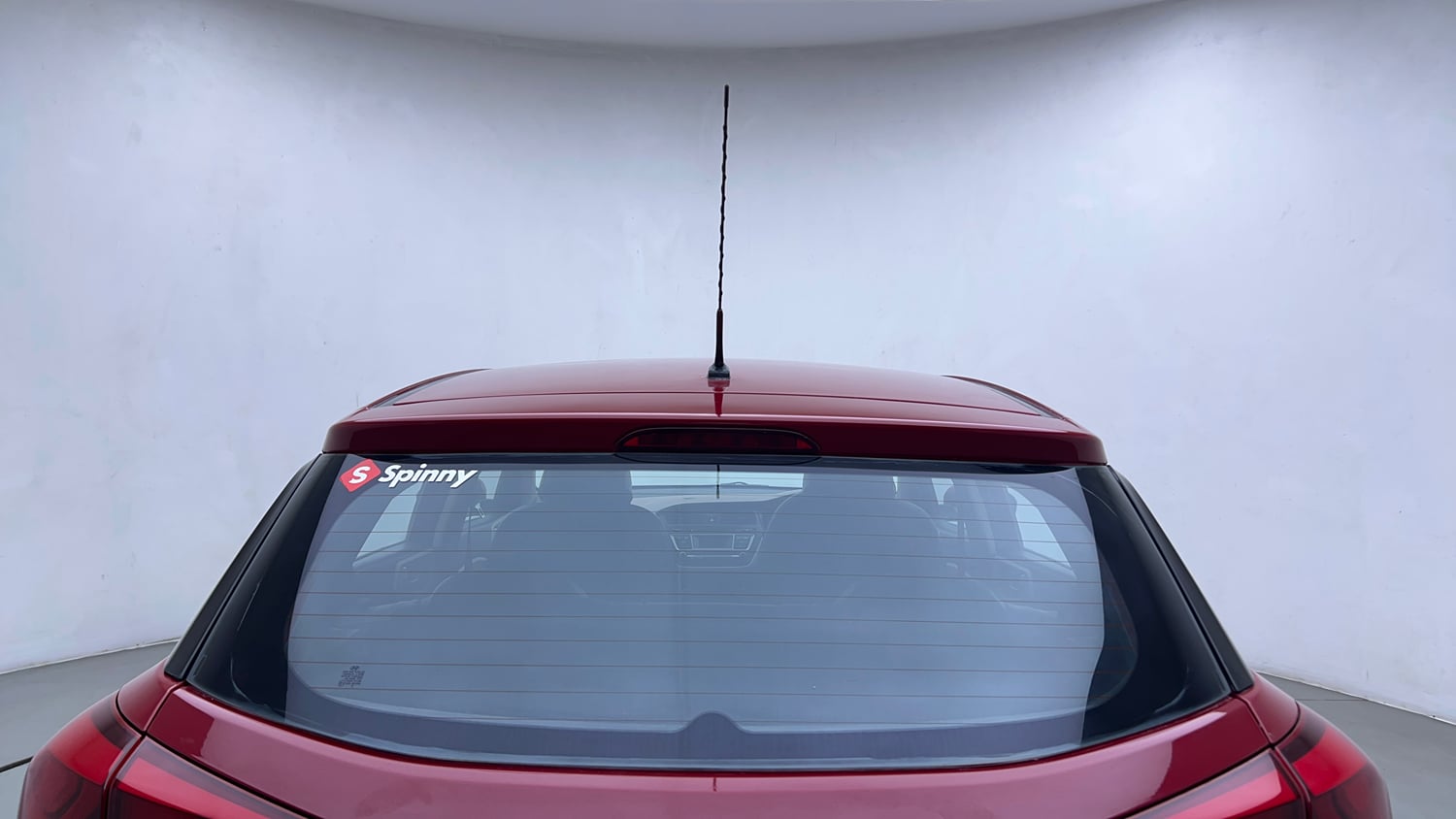 Used 2016 Hyundai Elite i20 Sportz 1.2 Petrol Manual top_features Rear defogger