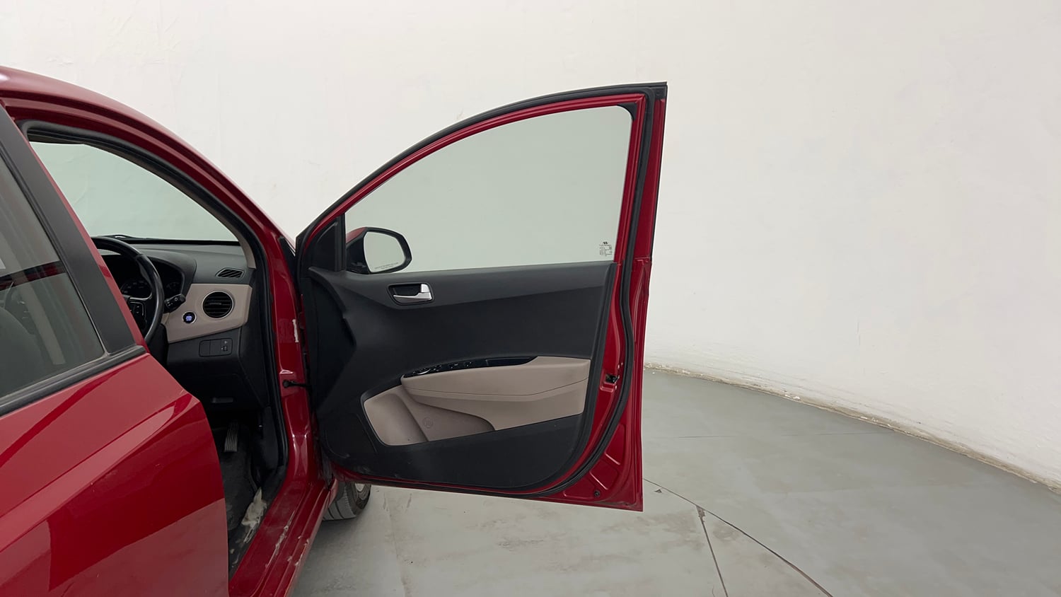 Used 2016 Hyundai Xcent SX 1.2 (O) Petrol Manual interior RIGHT FRONT DOOR OPEN VIEW