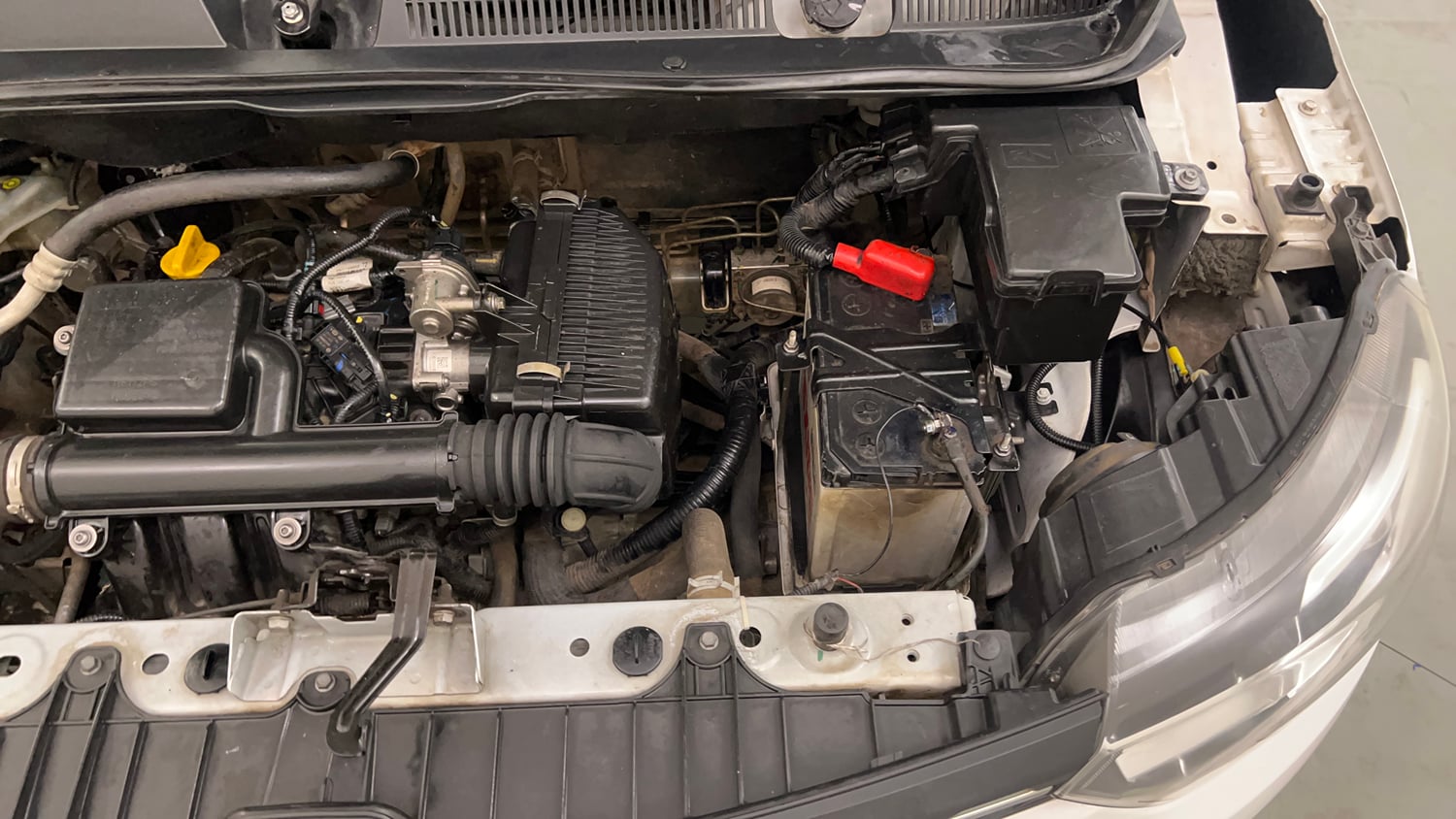 Used 2022 Renault Triber RXZ Petrol Manual engine ENGINE LEFT SIDE VIEW