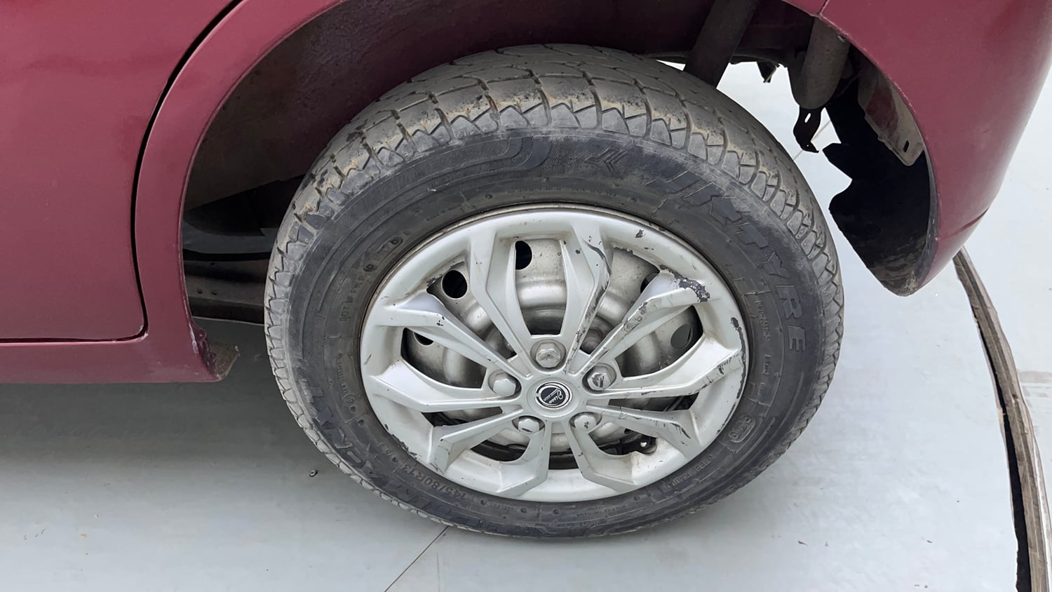 Used 2012 Maruti Suzuki Wagon R 1.0 LXi CNG Cng Manual tyres LEFT REAR TYRE RIM VIEW