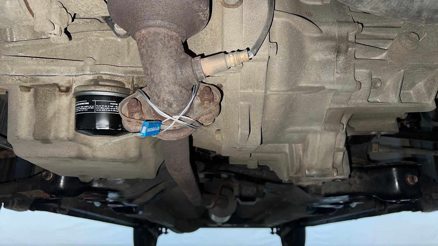 Used 2013 Maruti Suzuki Wagon R LXI Petrol Manual extra FRONT LEFT UNDERBODY VIEW