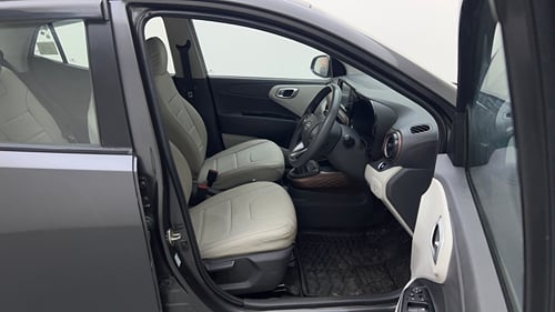 Used 2022 Hyundai Aura SX 1.2 CNG Cng Manual interior RIGHT SIDE FRONT DOOR CABIN VIEW