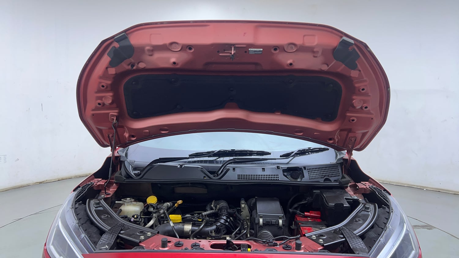 Used 2024 Nissan Magnite XV Premium Turbo CVT Dual Tone Petrol Automatic engine ENGINE & BONNET OPEN FRONT VIEW