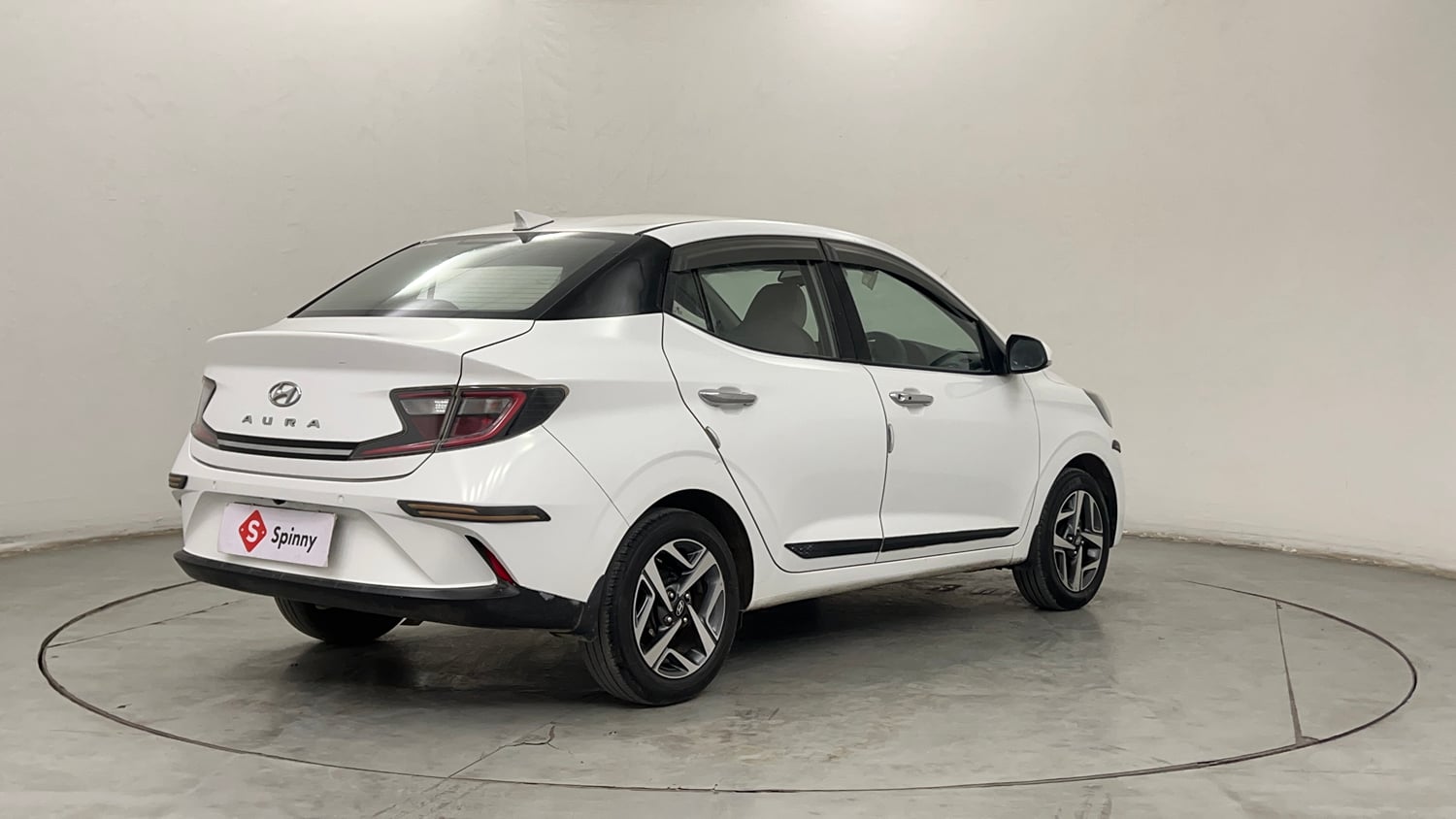 Used 2021 Hyundai Aura SX 1.2 Petrol Petrol Manual exterior RIGHT REAR CORNER VIEW
