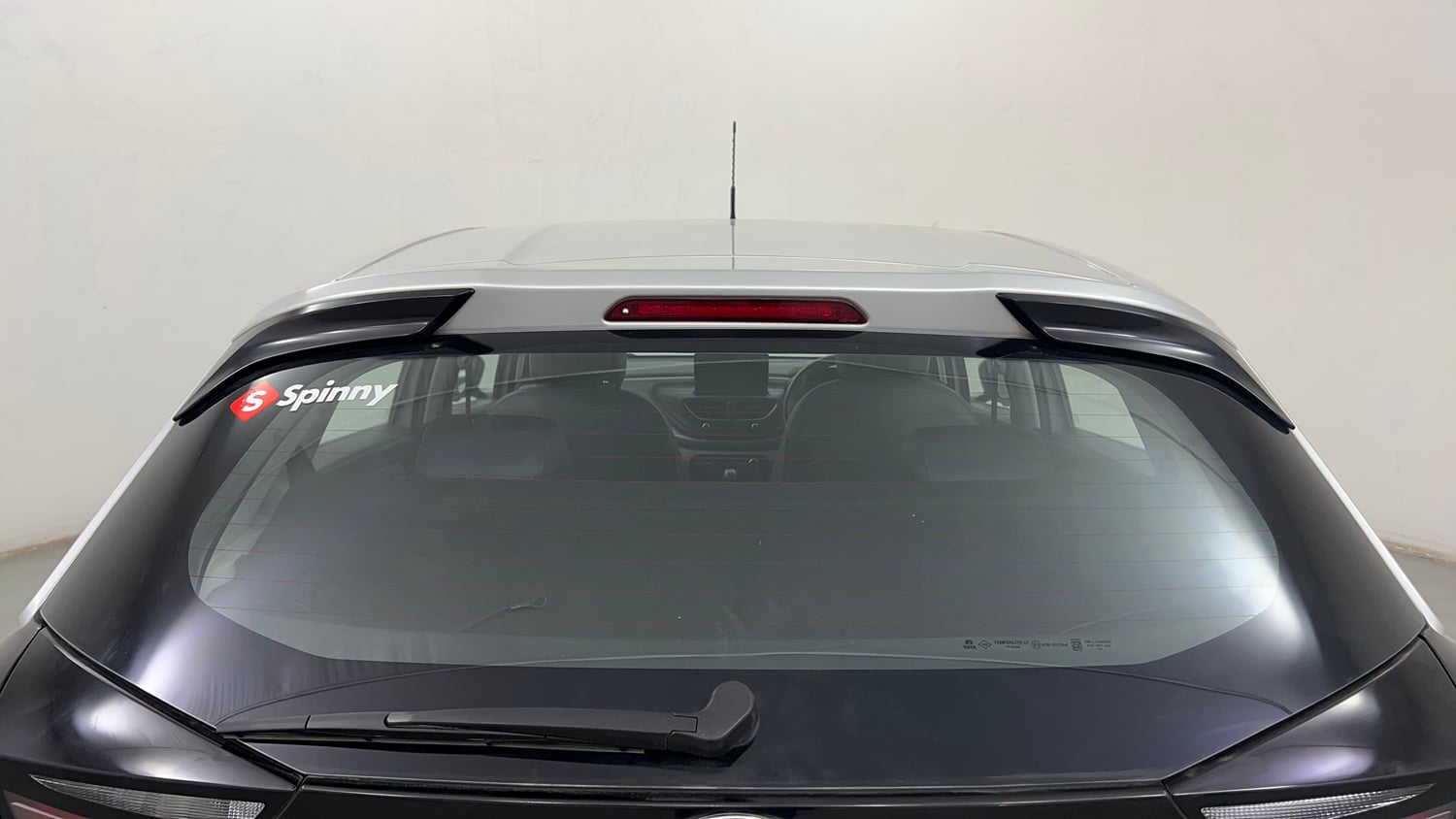 Used 2020 Tata Altroz XZ Petrol Petrol Manual exterior BACK WINDSHIELD VIEW