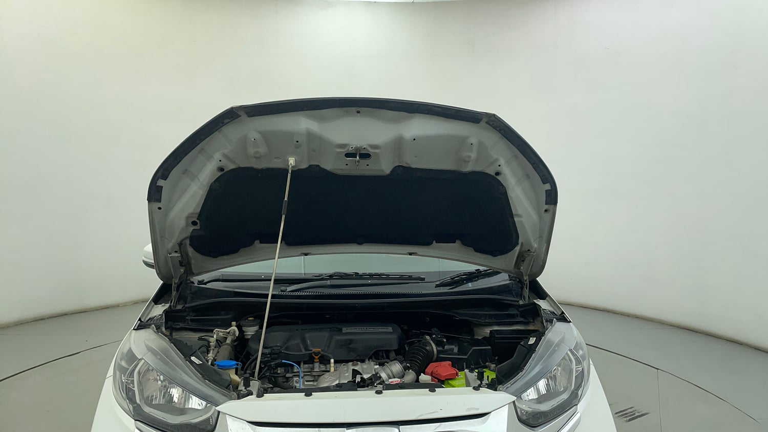 Used 2021 Honda WR-V SV MT Diesel Diesel Manual engine ENGINE & BONNET OPEN FRONT VIEW