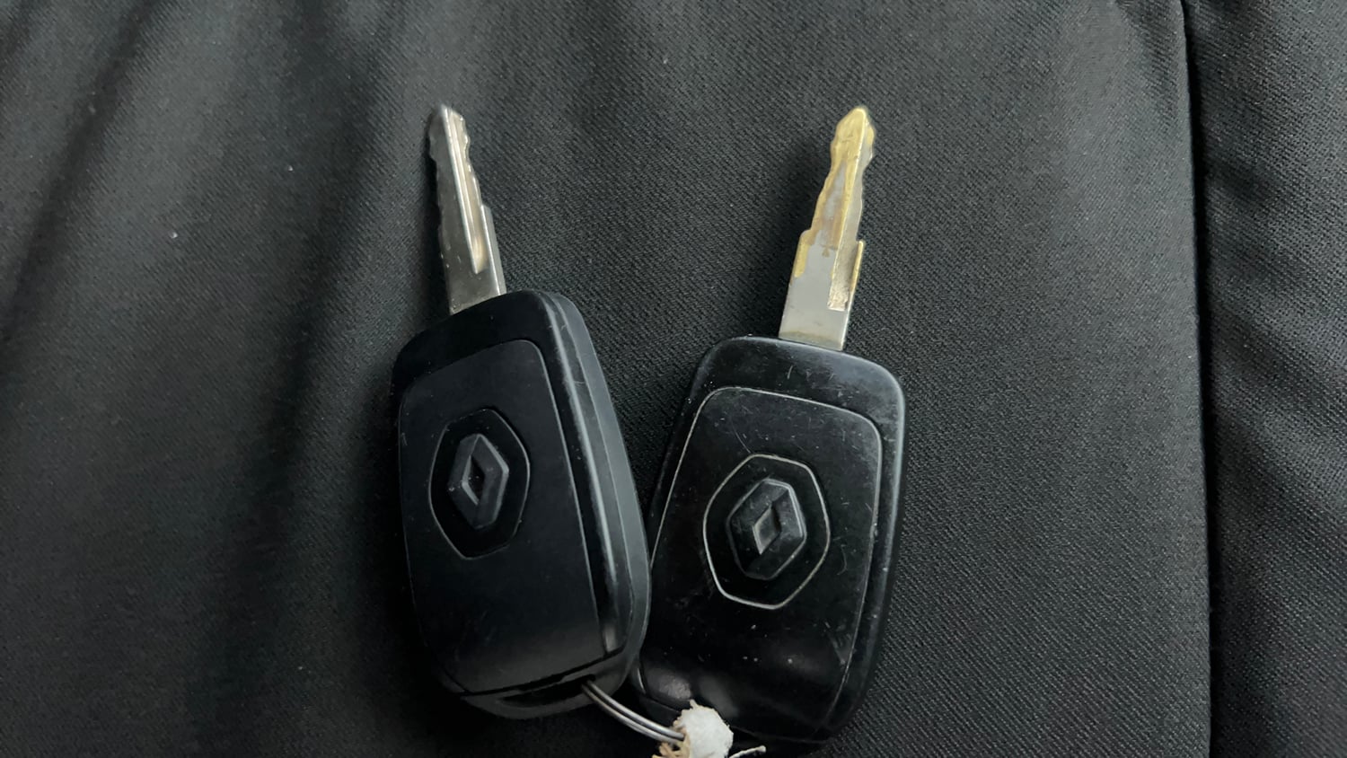 Used 2016 Renault Kwid RXL Petrol Manual extra CAR KEY VIEW