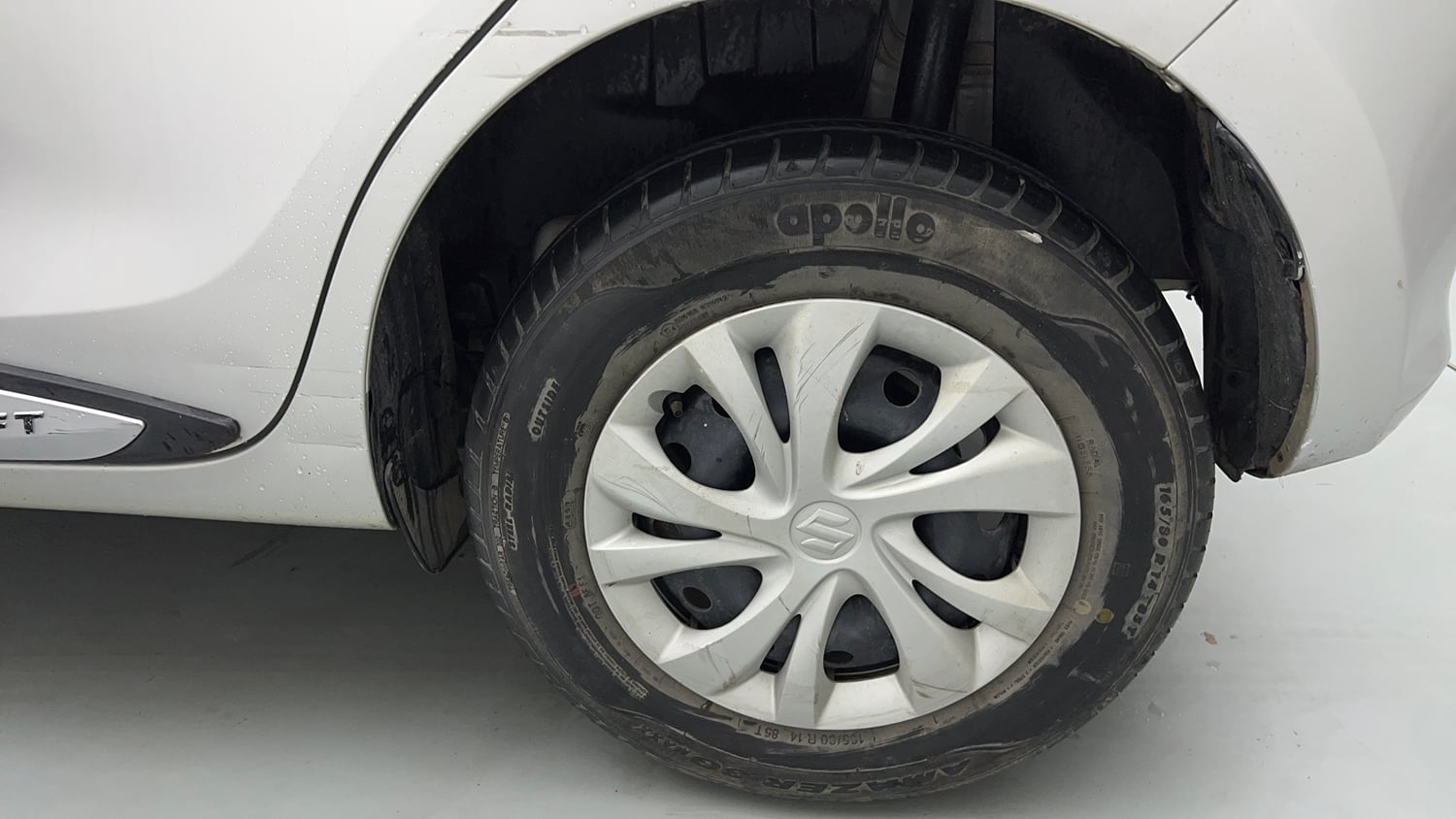 Used 2023 Maruti Suzuki Swift VXi Petrol Manual tyres LEFT REAR TYRE RIM VIEW