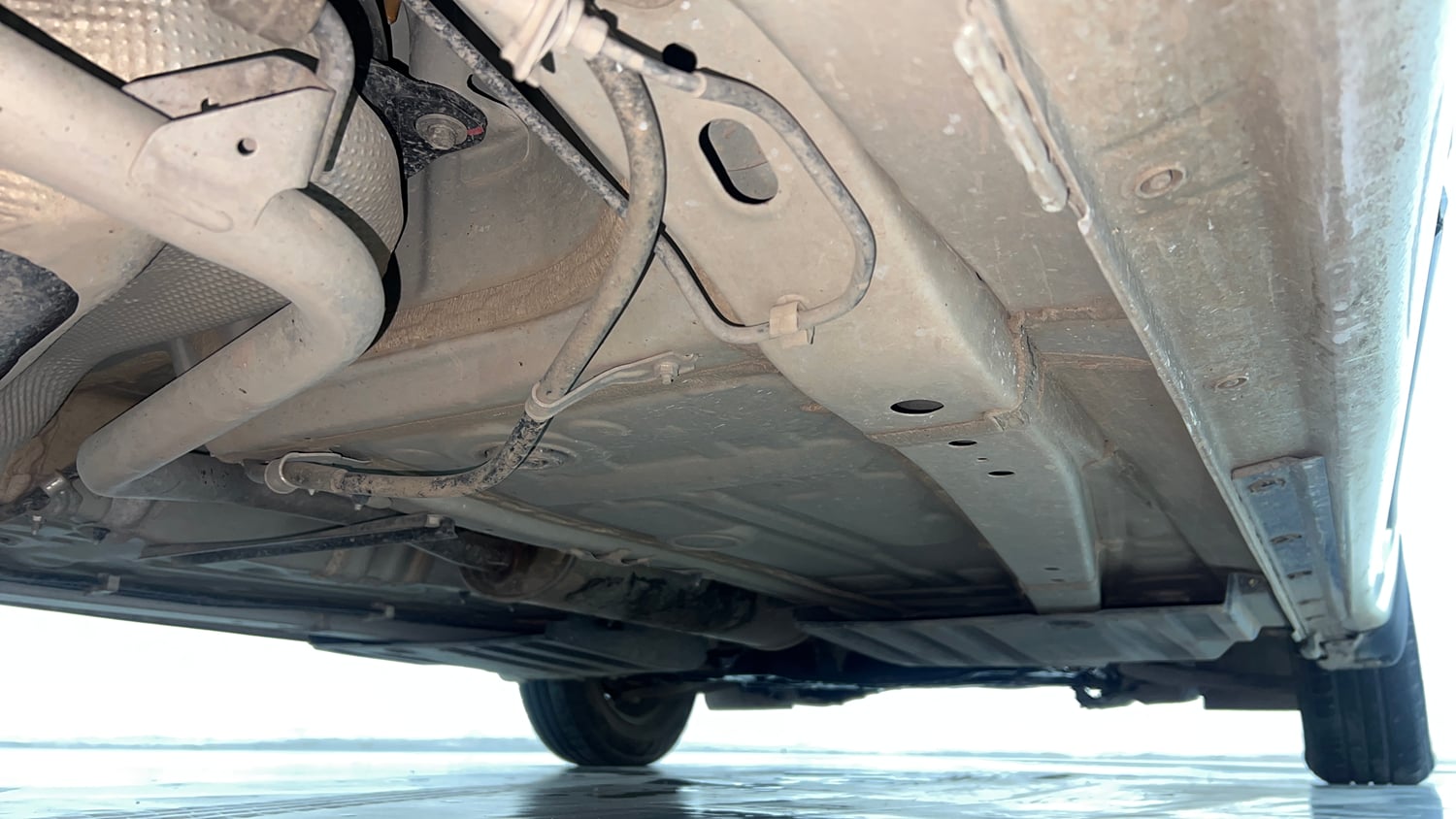 Used 2023 Maruti Suzuki Dzire VXi Petrol Manual extra REAR RIGHT UNDERBODY VIEW