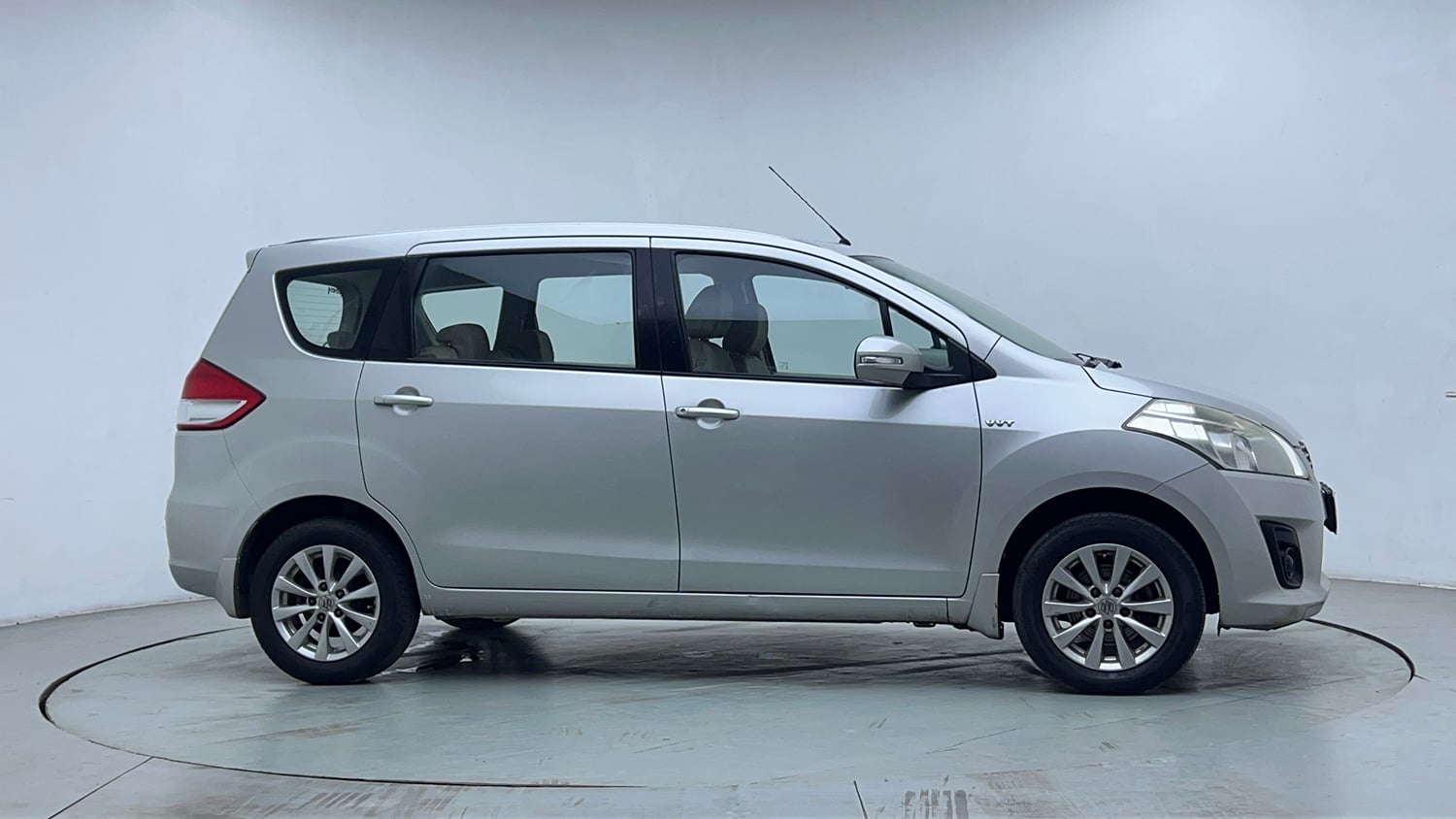 Used 2015 Maruti Suzuki Ertiga ZXi Petrol Manual exterior RIGHT SIDE VIEW