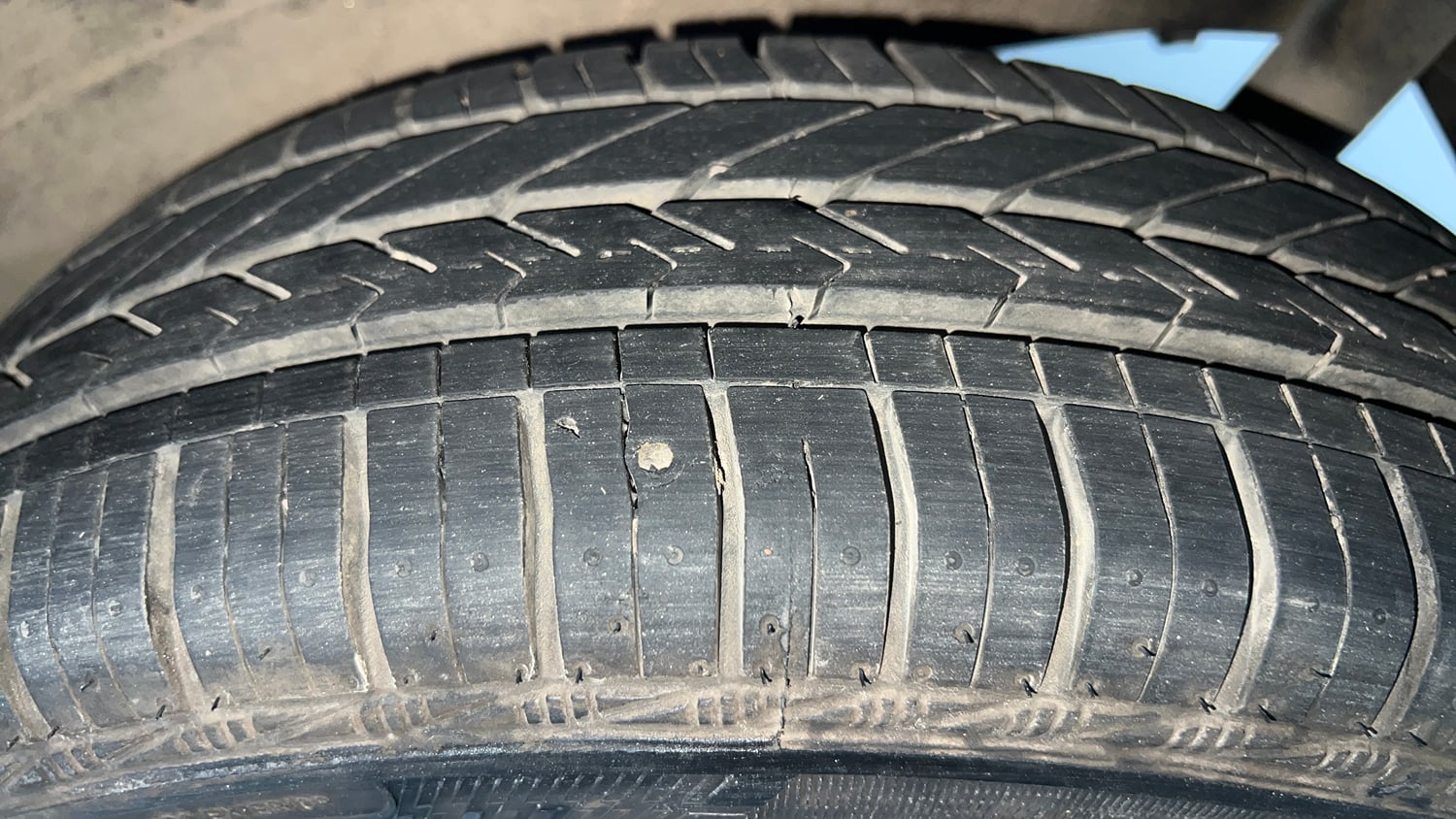 Used 2018 Maruti Suzuki Wagon R VXI Petrol Manual tyres LEFT REAR TYRE TREAD VIEW