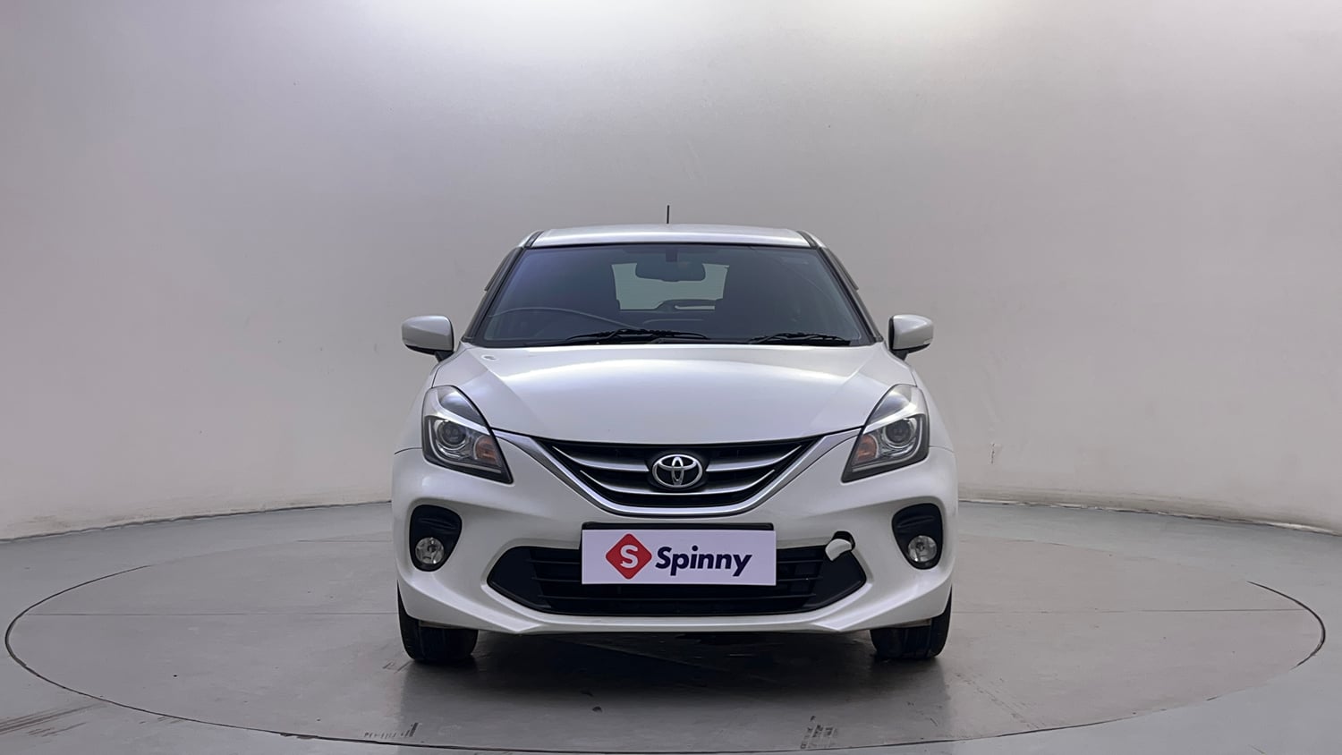 Used 2020 Toyota Glanza G CVT Petrol Automatic exterior FRONT VIEW