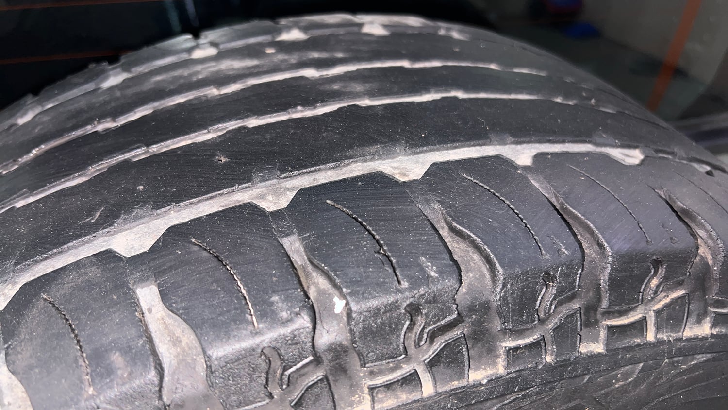 Used 2021 mahindra Thar LX Hard Top Petrol MT 4WD Petrol Manual tyres SPARE TYRE VIEW