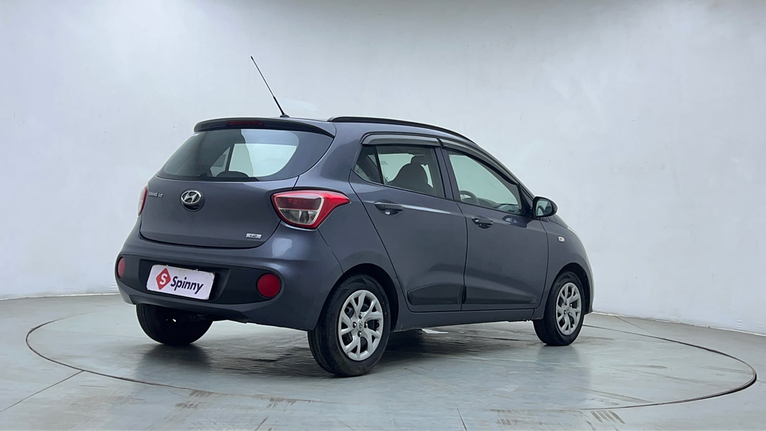Used 2017 Hyundai Grand i10 Magna 1.2 Kappa VTVT Petrol Manual exterior RIGHT REAR CORNER VIEW