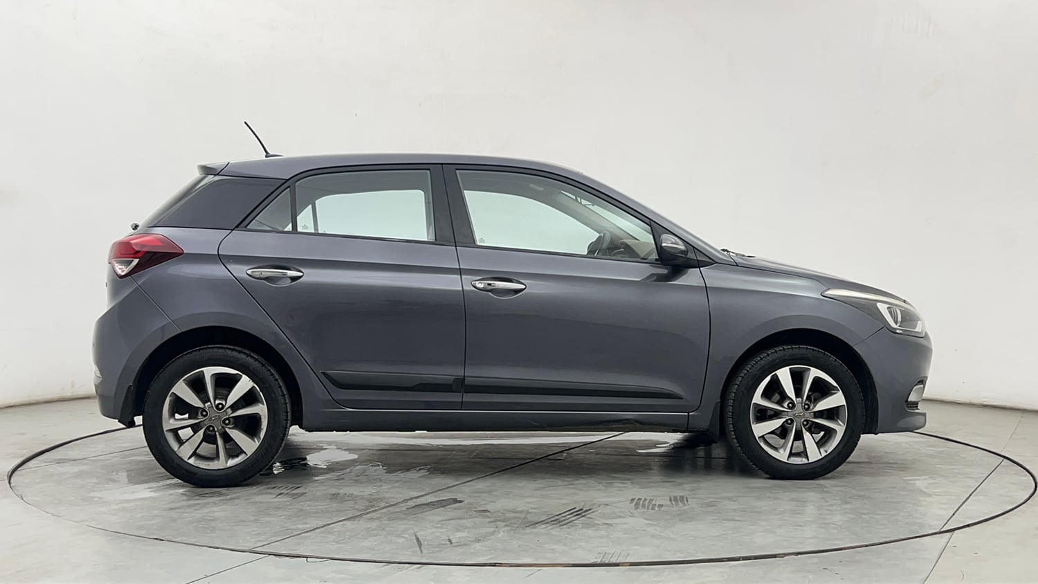 Used 2016 Hyundai Elite i20 Asta 1.2 (O) Petrol Manual exterior RIGHT SIDE VIEW