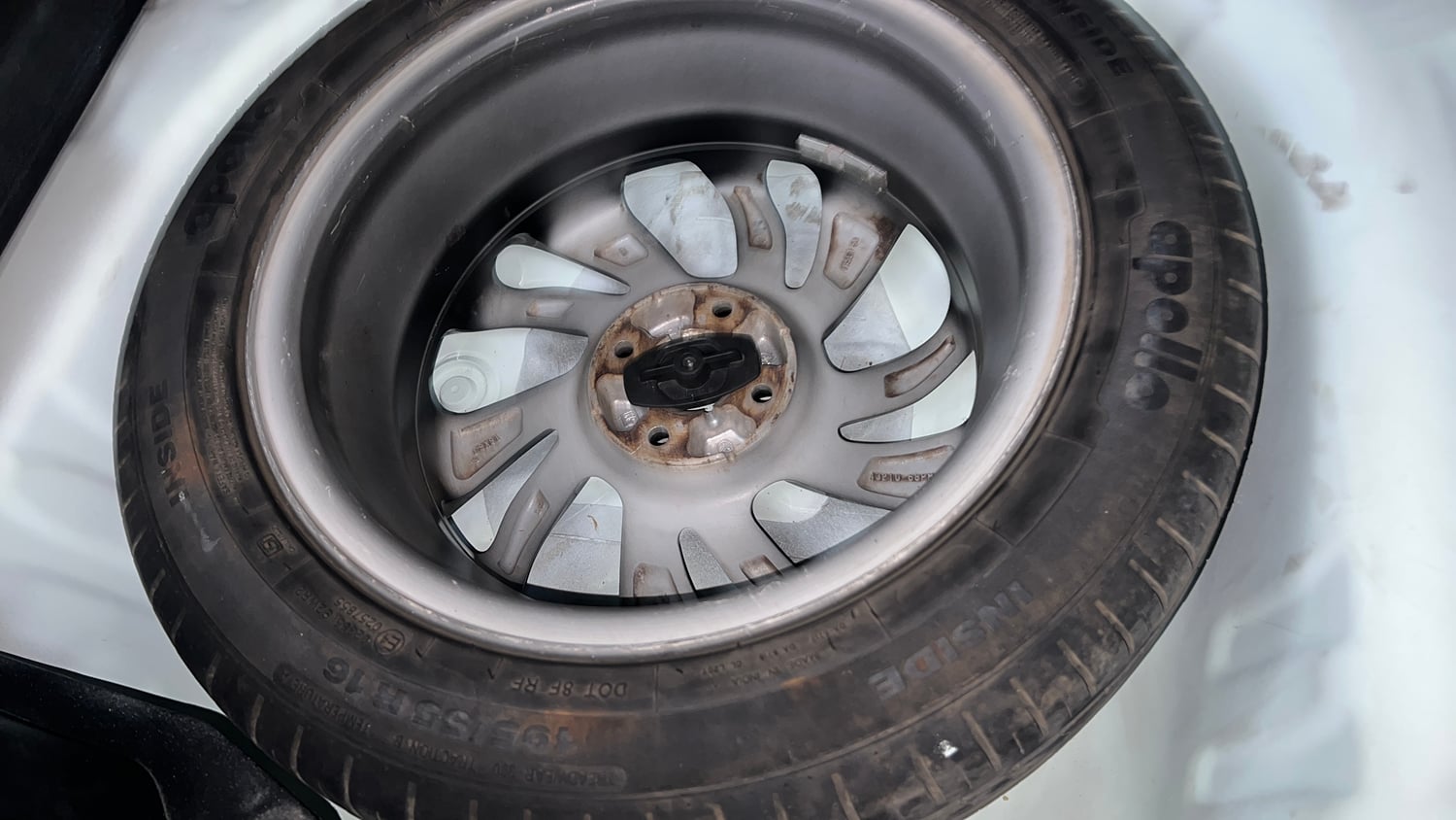 Used 2020 Toyota Glanza G CVT Petrol Automatic tyres SPARE TYRE VIEW