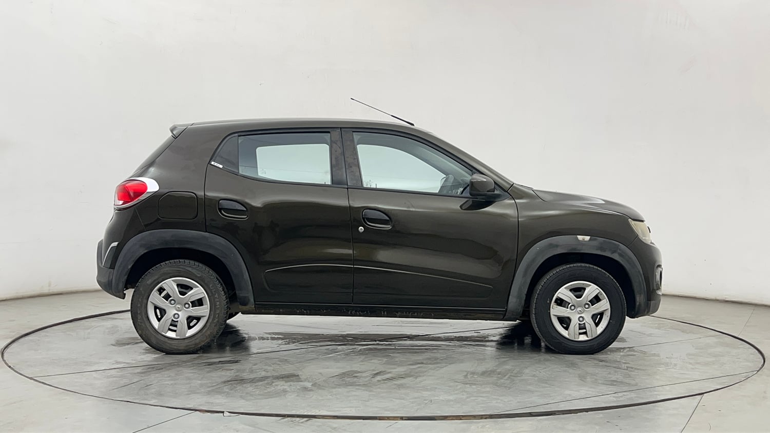Used 2016 Renault Kwid RXL Petrol Manual exterior RIGHT SIDE VIEW