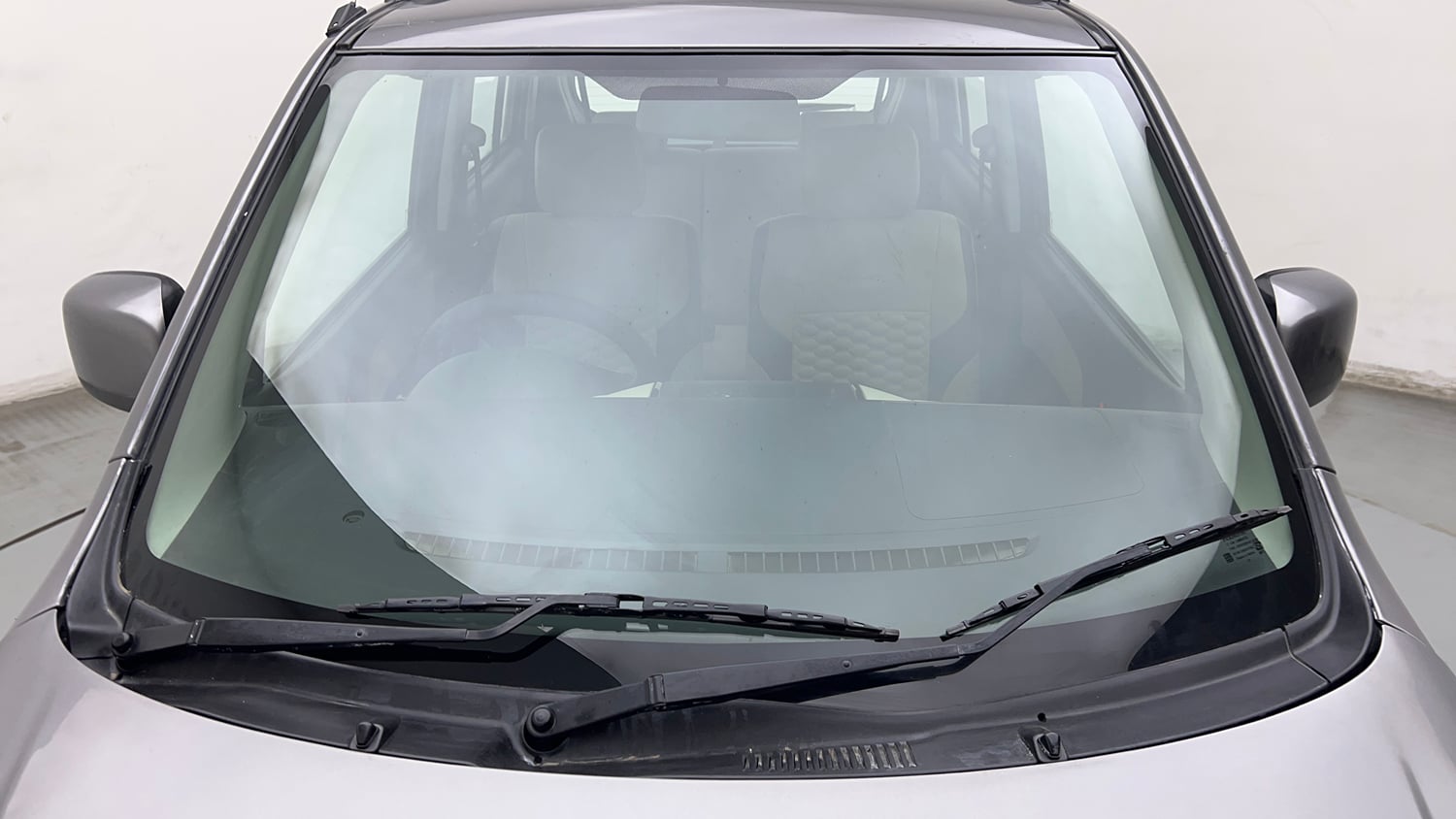 Used 2018 Maruti Suzuki Wagon R VXI Petrol Manual exterior FRONT WINDSHIELD VIEW