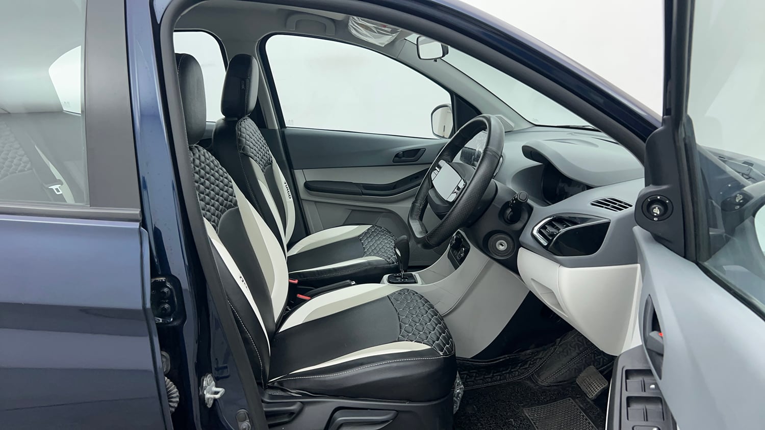 Used 2025 Tata Tiago XZA Petrol Automatic interior RIGHT SIDE FRONT DOOR CABIN VIEW