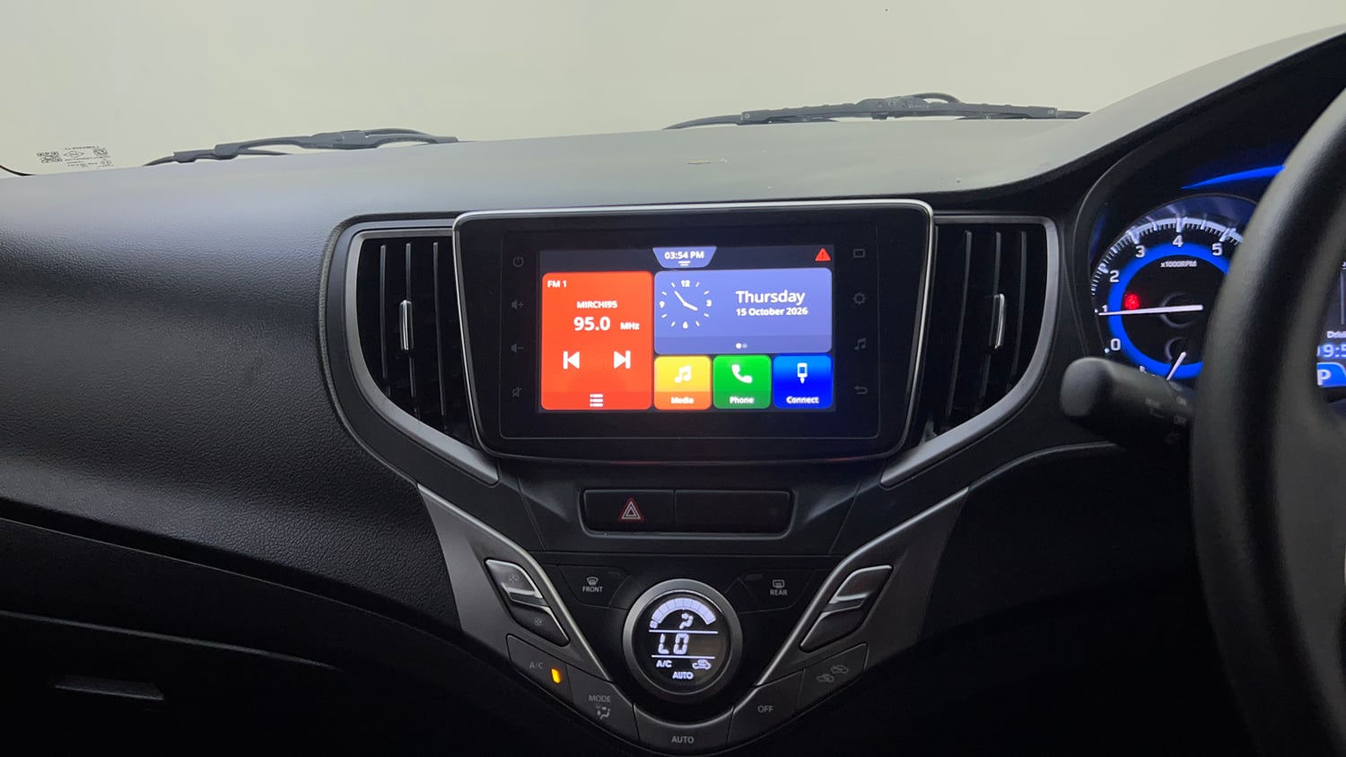 Used 2020 Toyota Glanza G CVT Petrol Automatic top_features Integrated (in-dash) music system