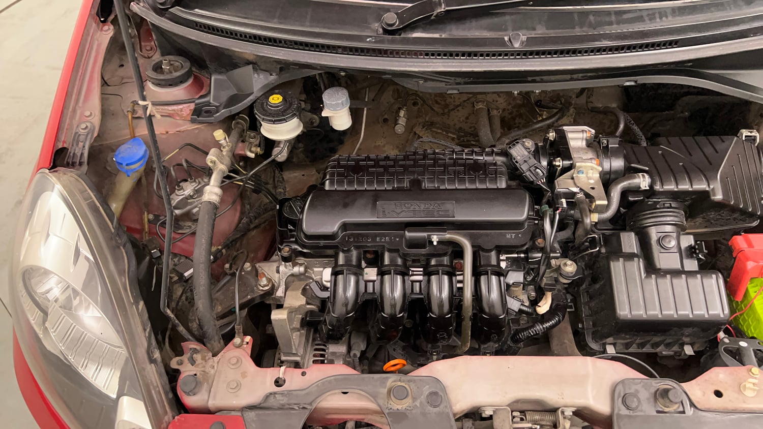 Used 2014 Honda Brio EX MT Petrol Manual engine ENGINE RIGHT SIDE VIEW