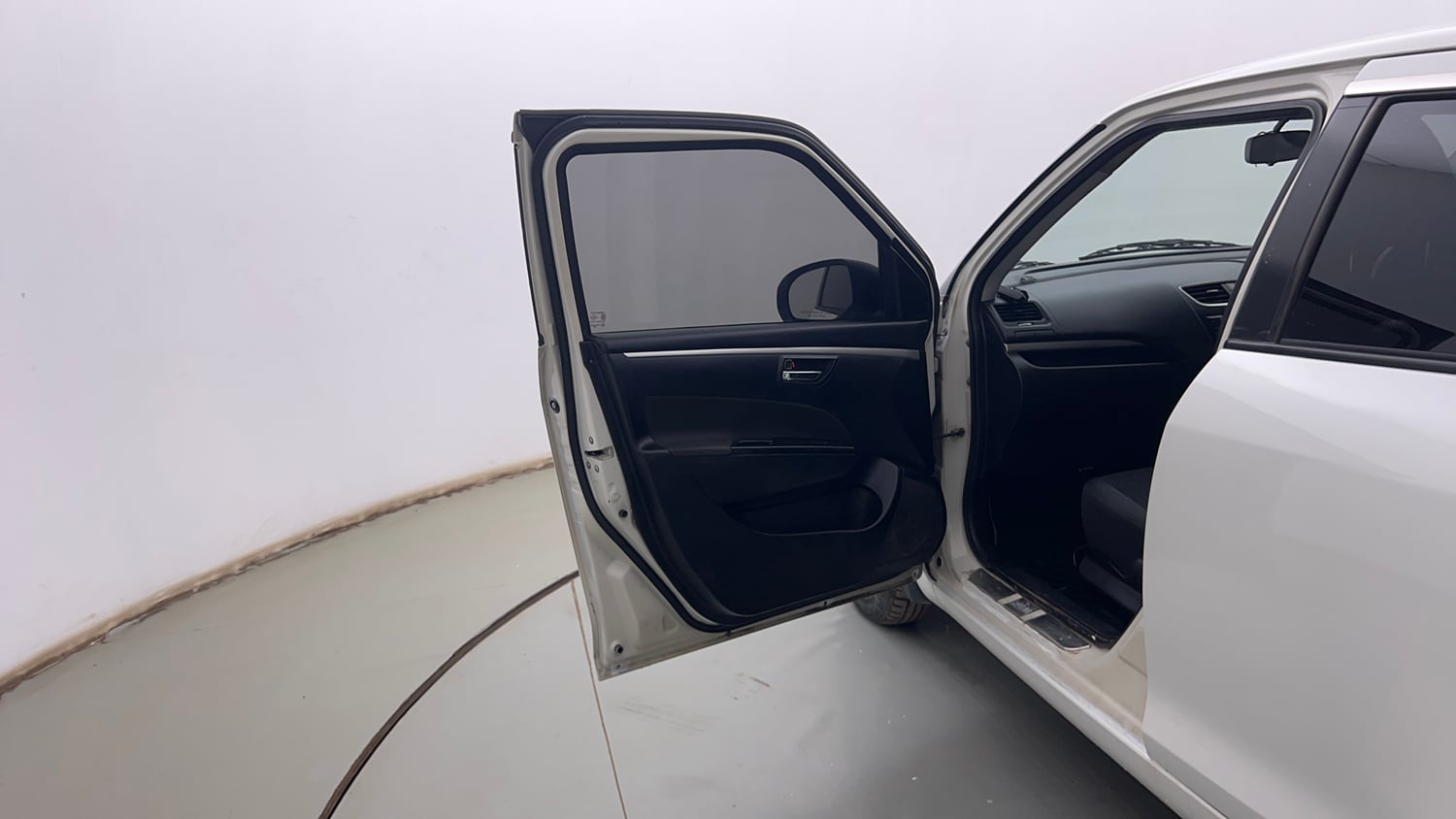 Used 2015 Maruti Suzuki Swift VXi Petrol Manual interior LEFT FRONT DOOR OPEN VIEW