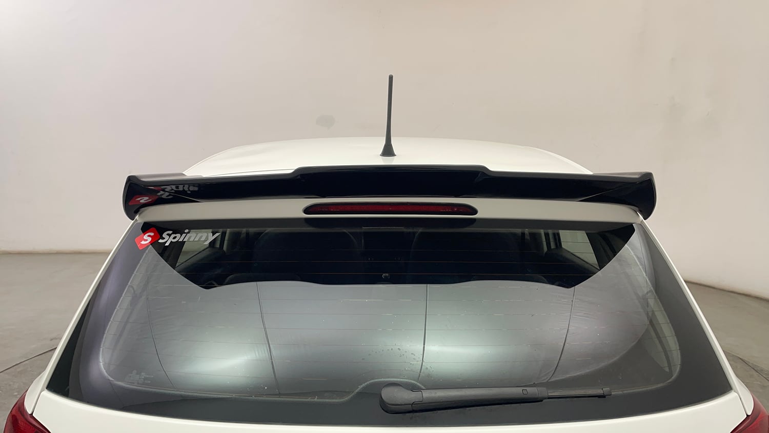 Used 2018 Volkswagen Polo Highline Plus 1.0 (P) 16 Alloy Petrol Manual exterior BACK WINDSHIELD VIEW