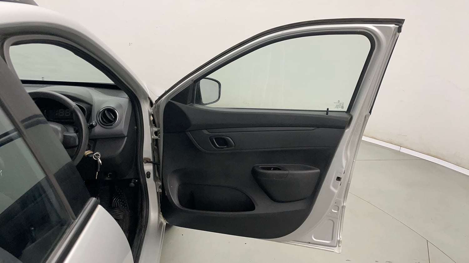 Used 2018 Renault Kwid 1.0 RXT AMT Opt Petrol Automatic interior RIGHT FRONT DOOR OPEN VIEW