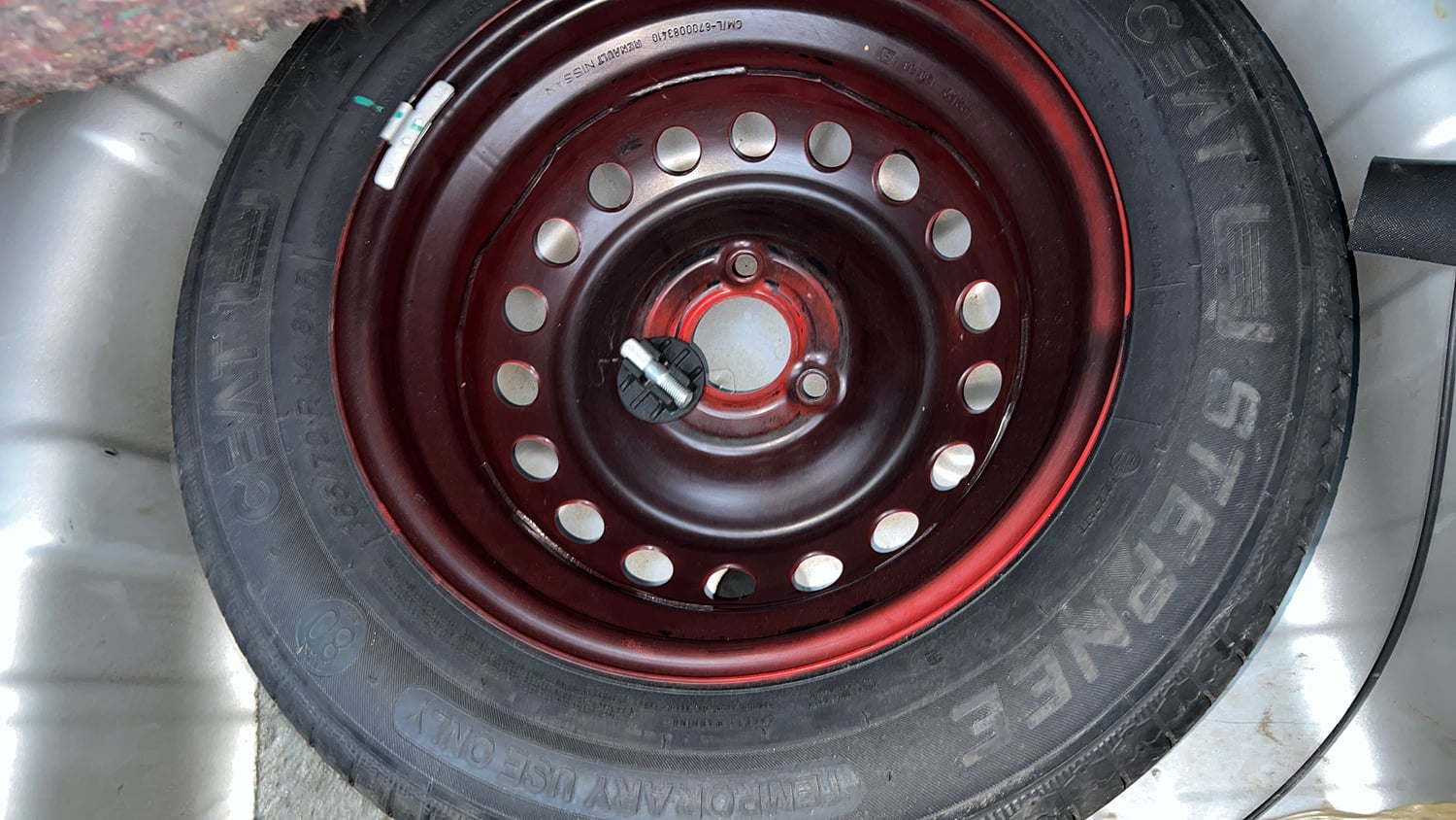 Used 2022 Renault Kwid RXT 1.0 (O) Petrol Manual tyres SPARE TYRE VIEW