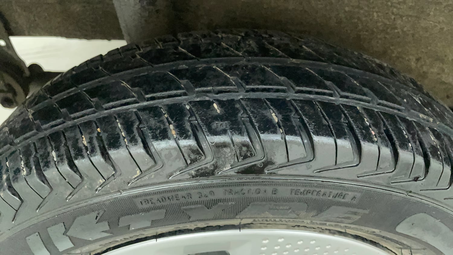 Used 2023 Maruti Suzuki Alto K10 VXi S-CNG Cng Manual tyres RIGHT REAR TYRE TREAD VIEW